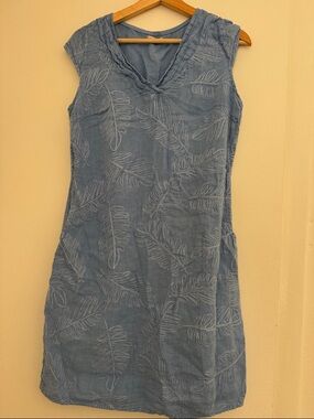 Sleeveless Light Blue Embroidered V-Neck Women’s Dress